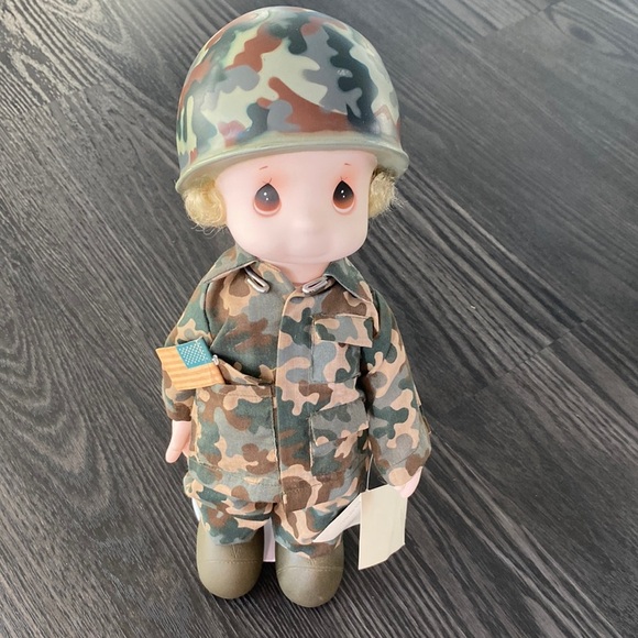 🍍 Precious Moments Private JoJo "I'm in the Lord's Army" 15" Doll #D003 - 1985 - Picture 1 of 3